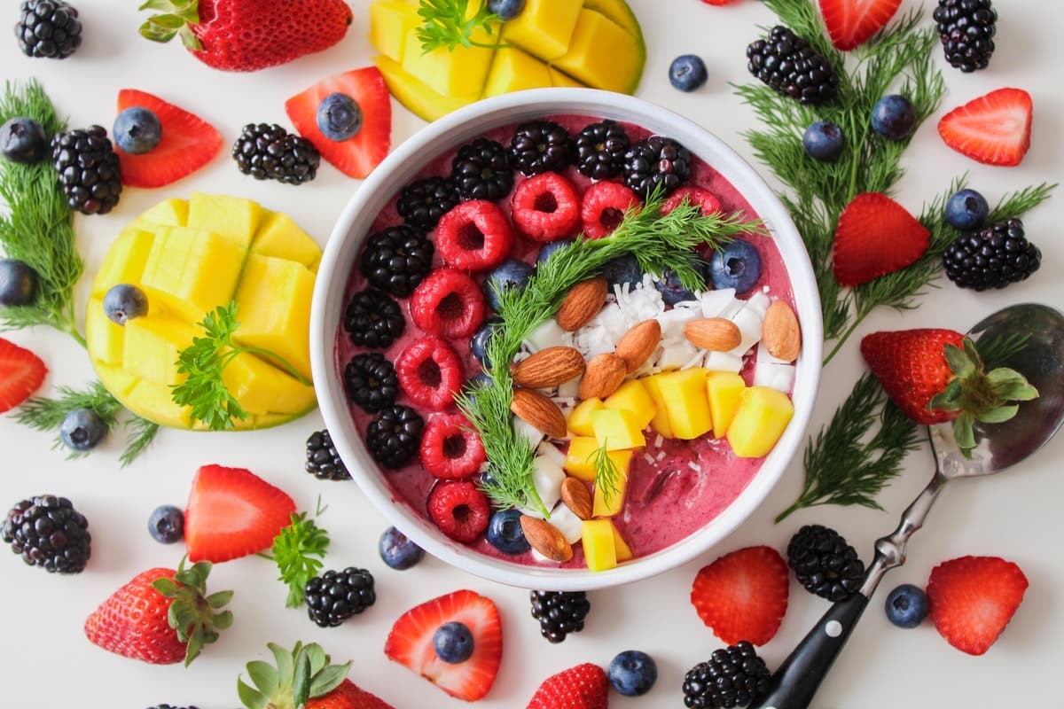 4 ways to practice healthier habits around the office