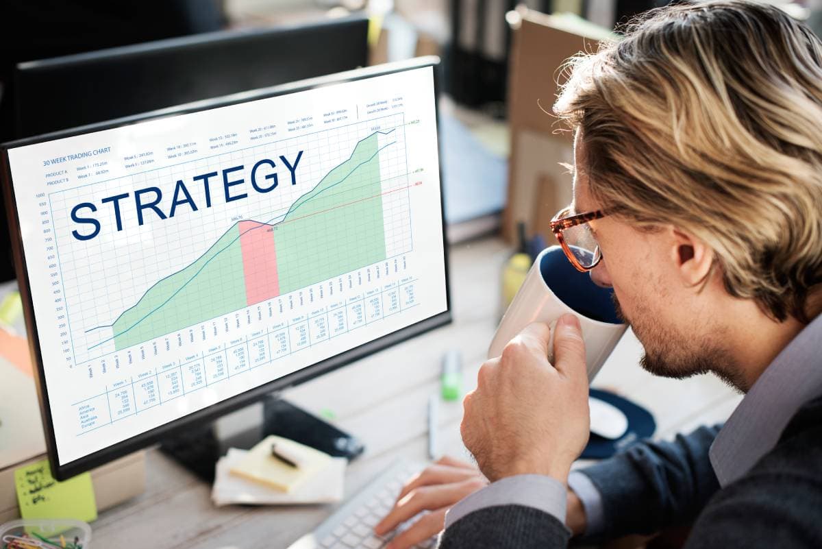 strategy_analysis_1200x800